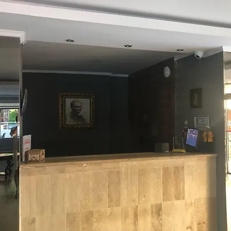 Astoria Otel 4*